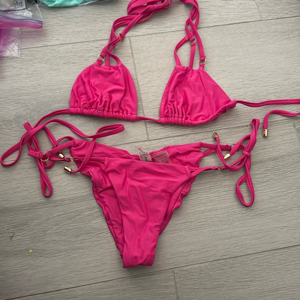 Beach bunny bikini set